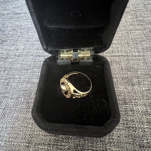 VERSACE RING SOLID 10K GOLD - Picture 3 of 5